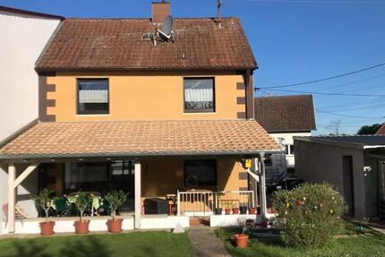 FerienwohnungGästehaus Wemmetsweiler bis 6 Personen - Merchweiler