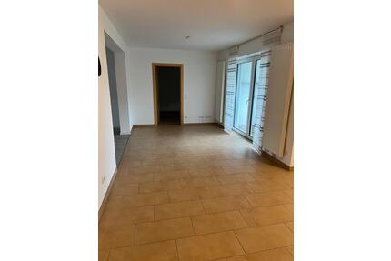 Mietwohnung in Reischach - 850,00&nbsp;EUR Kaltmiete, ca.&nbsp; 90,00&nbsp;m&sup2; in Reischach (PLZ: 84571)