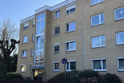 Wohnung zum Kaufen in Henstedt-Ulzburg 229.000,00 € 83.91 m²
