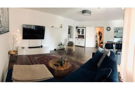 Moderne 4-Zimmer-Wohnung mit Balkon in zentraler Lage von Emden