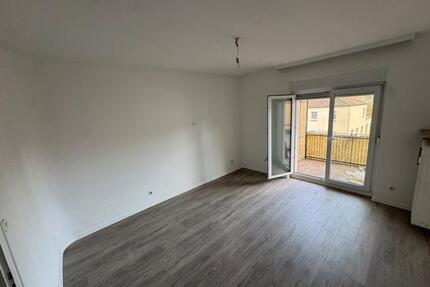 Renovierte Wohnung im 2.Og mit Balkon - Recklinghausen
