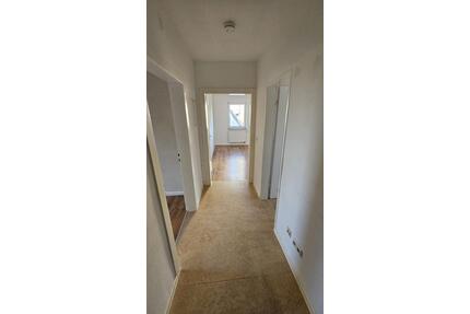 Frisch gestrichene 3 Zimmer, Küche und Bad mit Fenster Wohnung - Kassel Bettenhausen