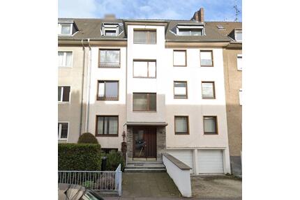 Dachgeschosswohnung in Köln Deutz mit Einbauküche