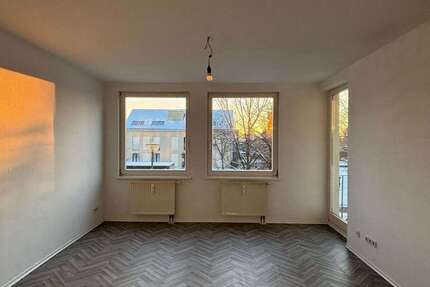 Wohnung zum Mieten in Berlin 687,73 € 73.94 m²