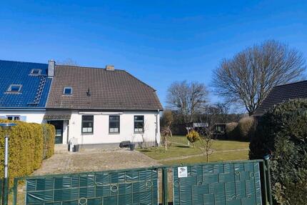 Gutshaus Hälfte - 350.000,00&nbsp;EUR Kaufpreis, ca.&nbsp; 153,00&nbsp;m&sup2; in Sundhagen (PLZ: 18519)