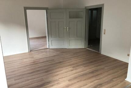 Charmante Altbauwohnung im Erdgeschoss - Starnberg