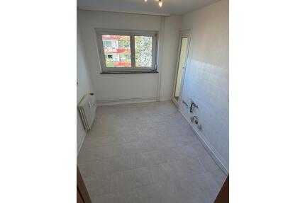 3 Zimmer Wohnung Weilimdorf - 1.280,00&nbsp;EUR Kaltmiete, ca.&nbsp; 70,00&nbsp;m&sup2; in Stuttgart (PLZ: 70499) Stuttgart-West