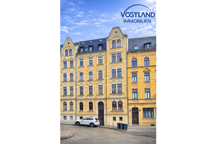 Attraktive 3-Zimmer-Dachgeschosswohnung mit 2 Balkonen & Aufzug - Plauen Westend