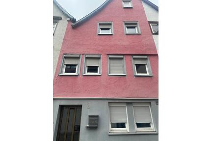 Haus zum Verkauf - 289.000,00&nbsp;EUR Kaufpreis, ca.&nbsp; 79,00&nbsp;m&sup2; in Öhringen (PLZ: 74613)