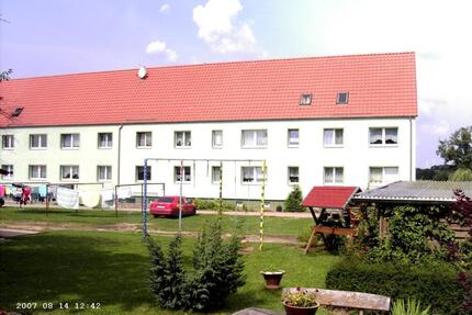 Mietwohnung - 385,00&nbsp;EUR Kaltmiete, ca.&nbsp; 61,82&nbsp;m&sup2; in Meyenburg (PLZ: 16945)