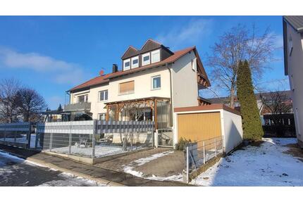 4-Zimmer-Wohnung mit BalkonTerrasse und kleinem Garten in Dechsendorf - Erlangen Alterlangen