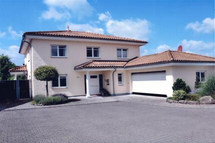 Luxuriöses Einfamilienhaus - 995.000,00&nbsp;EUR Kaufpreis, ca.&nbsp; 197,31&nbsp;m&sup2; in Paderborn (PLZ: 33106) Elsen