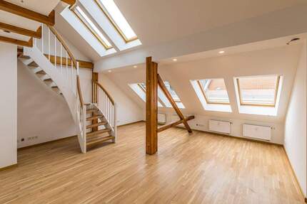 3-Zimmer-Dachgeschosswohnung mit Galerie in Stötteritz - Leipzig