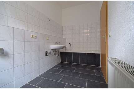 Wohnung zum Mieten in Werdau 260,00 € 47 m²