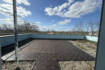 Wohnung zum Mieten in Dresden 760,81 € 85.75 m²