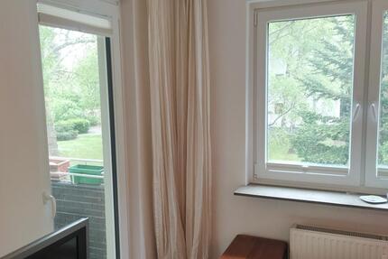 Privatverkauf - Lankwitz sanierte 1,5 Zimmer Balkon Stellplatz - Berlin Steglitz-Zehlendorf