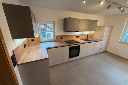 helle 110 qm Wohnung in Dogern - 1.405,00&nbsp;EUR Kaltmiete, ca.&nbsp; 110,00&nbsp;m&sup2; in Dogern (PLZ: 79804)