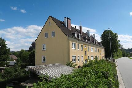 Stadt Zwiesel: Zentrumsnahe u. helle 2 Zimmer Wohnung m. EBK