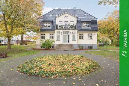 Haus zum Kaufen in Friesack 759.000,00 € 560 m²