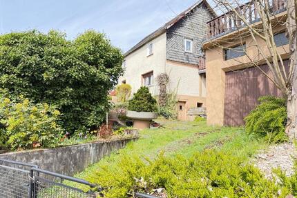 * Großzügiges, frisch renoviertes Haus mit traumhaftem Ausblick * - Scheuerfeld