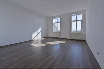 Wohnung zum Mieten in Hohenstein-Ernstthal 365,00 € 66 m²