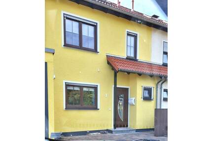 Elegantes 7 Zimmer Reihenendhaus in Rheinbach Stadt 170 qm WFL und 398 Grd.