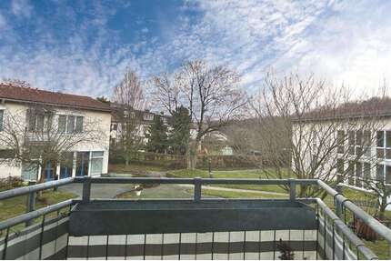 Wohnung zum Kaufen in Stuttgart 245.000,00 € 62 m²