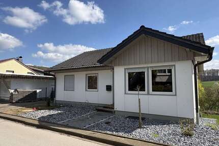 Haus zum Kaufen in Horn-Bad Meinberg Bellenberg 165.000,00 € 92.97 m² - Horn-Bad Meinberg / Bellenberg