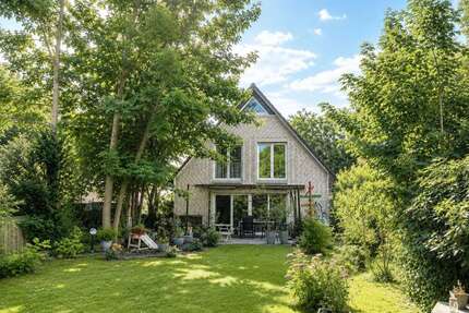 Haus zum Mieten in Rellingen 1.693,00 € 136.53 m²