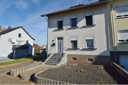 Haus zum Kaufen in Rehlingen-Siersburg 198.000,00 € 114 m²