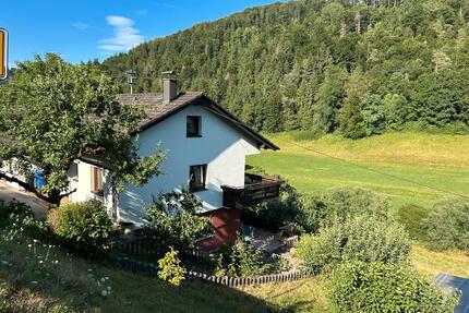 Einfamilienhaus mit ELW in toller Lage - Sulz am Neckar
