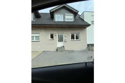 Modernisiertes Reiheneckhaus - 385.000,00&nbsp;EUR Kaufpreis, ca.&nbsp; 180,00&nbsp;m&sup2; in Osnabrück (PLZ: 49076) Hafen