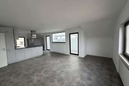 Wohnung zum Mieten in Sankt Augustin 1.300,00 € 102.37 m²
