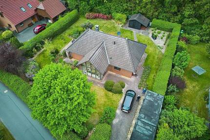 Wohnen am Waldrand und mitten im Dorf - Haus mit Wintergarten und Ausbaureserve in Handeloh