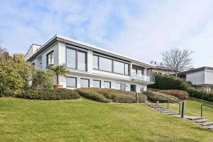 Haus zum Kaufen in Markdorf 1.950.000,00 € 300 m²