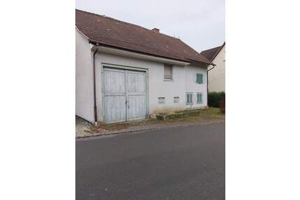 VERKAUF - Einfamilienhaus mit 2000 m² großem Grundstück in Bohlingen - Singen