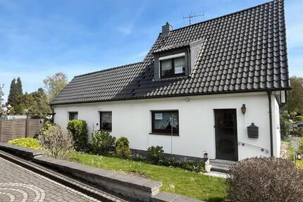 Freist. EFH-großes Grundstück & Garage-tolle Wohngegend-Privat - Duisburg Hamborn