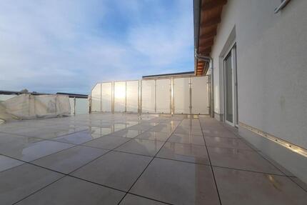 Penthouse Neubau - Erstbezug - 1.200,00&nbsp;EUR Kaltmiete, ca.&nbsp; 101,52&nbsp;m&sup2; in Hessisch Lichtenau (PLZ: 37235)