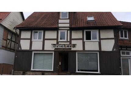 Haus zum Verkauf - 135.000,00&nbsp;EUR Kaufpreis, ca.&nbsp; 200,00&nbsp;m&sup2; in Wesertal (PLZ: 34399)