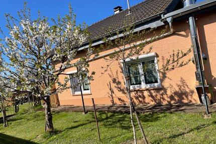 Schöner Bungalow in Noswendel - 850,00&nbsp;EUR Kaltmiete, ca.&nbsp; 85,00&nbsp;m&sup2; in Wadern (PLZ: 66687)