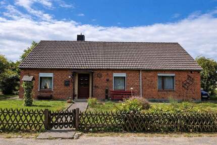 Einfamilienhaus mit großem Grundstück - Bosau Thürk