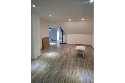 Charmante 3,5 Zimmer Wohnung - 1.600,00&nbsp;EUR Kaltmiete, ca.&nbsp; 100,00&nbsp;m&sup2; in Bordesholm (PLZ: 24582)