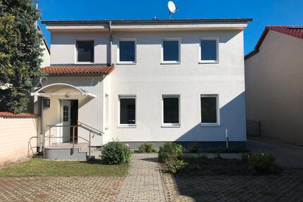 Haus mit zwei Wohneinheiten und großzügigem Garten in Neu Zittau - Erkner