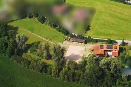 Traumhaftes Haus mit Stall, Reitplatz & Koppeln - provisionsfrei - Tann