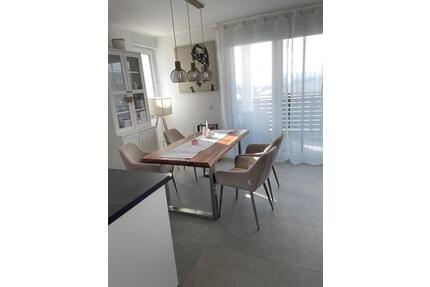 Schöne helle 2-Zimmer-Whg mit Balkon. Neubau in Neuhof Fulda