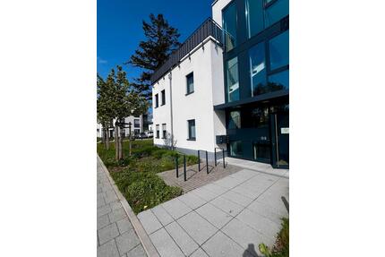 2 Zimmer EG Wohnung mit Hobbyraum und Gartenanteil in Krailling - Planegg