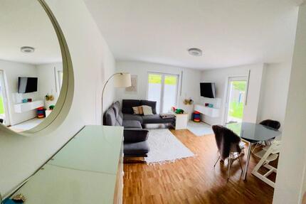 von Privat, 3-Zimmer Wohnung mit 270 qm Privatgarten in Aschheim