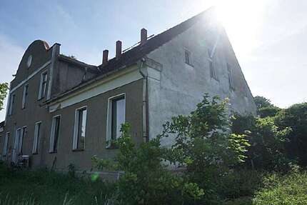 Haus zum Kaufen in Loitz 59.000,00 € 400 m²