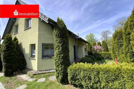 Neuwertiges Einfamilienhaus in ruhiger und sonniger Wohnlage! - Lehesten