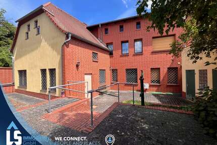 Haus zum Kaufen in Jerichow 189.000,00 € 300 m²